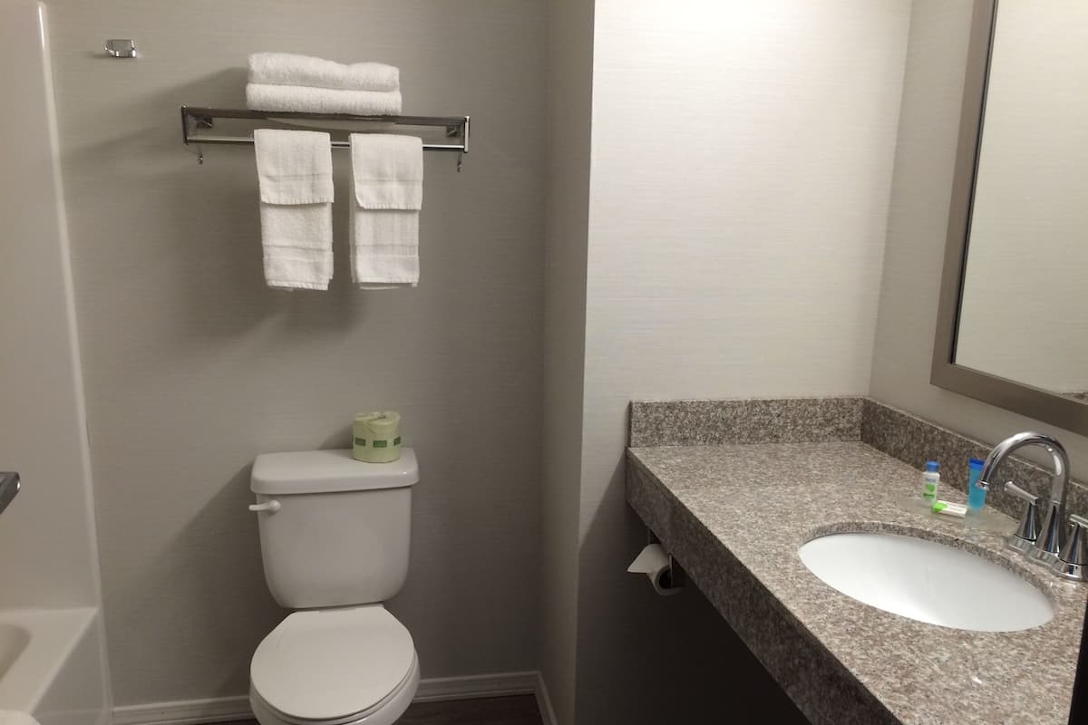 Free toiletries, towels