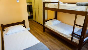 Shared Dormitory, Mixed Dorm (5 beds) | Individually decorated, blackout curtains, free WiFi