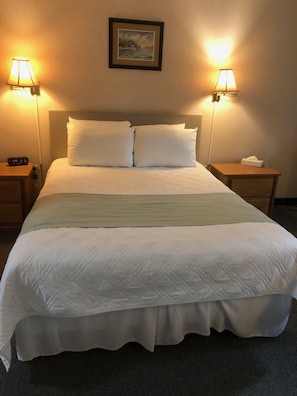 Individually decorated, desk, blackout curtains, free WiFi
