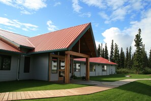 Property grounds - Aurora Denali Lodge (Healy)