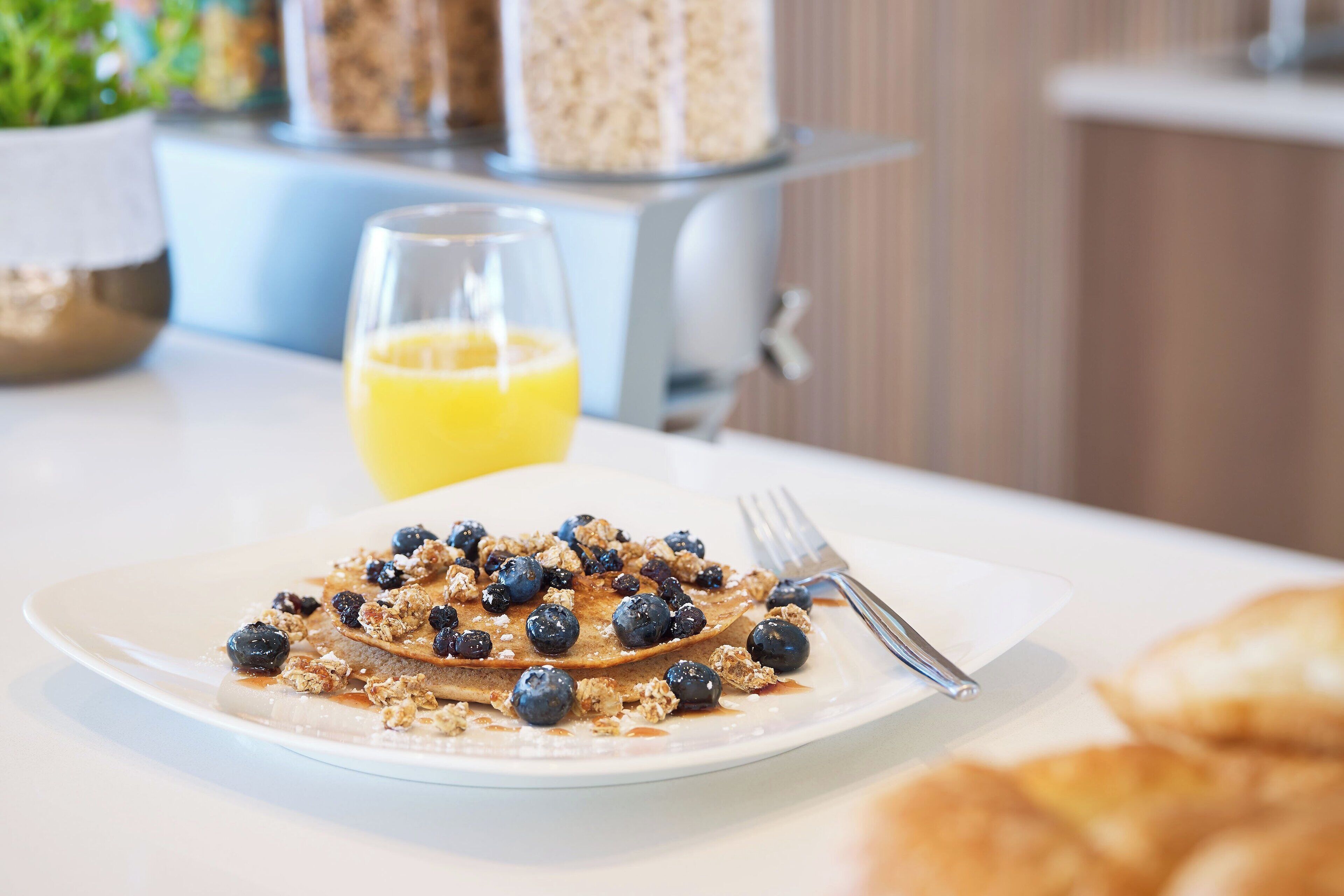 free daily on-the-go breakfast