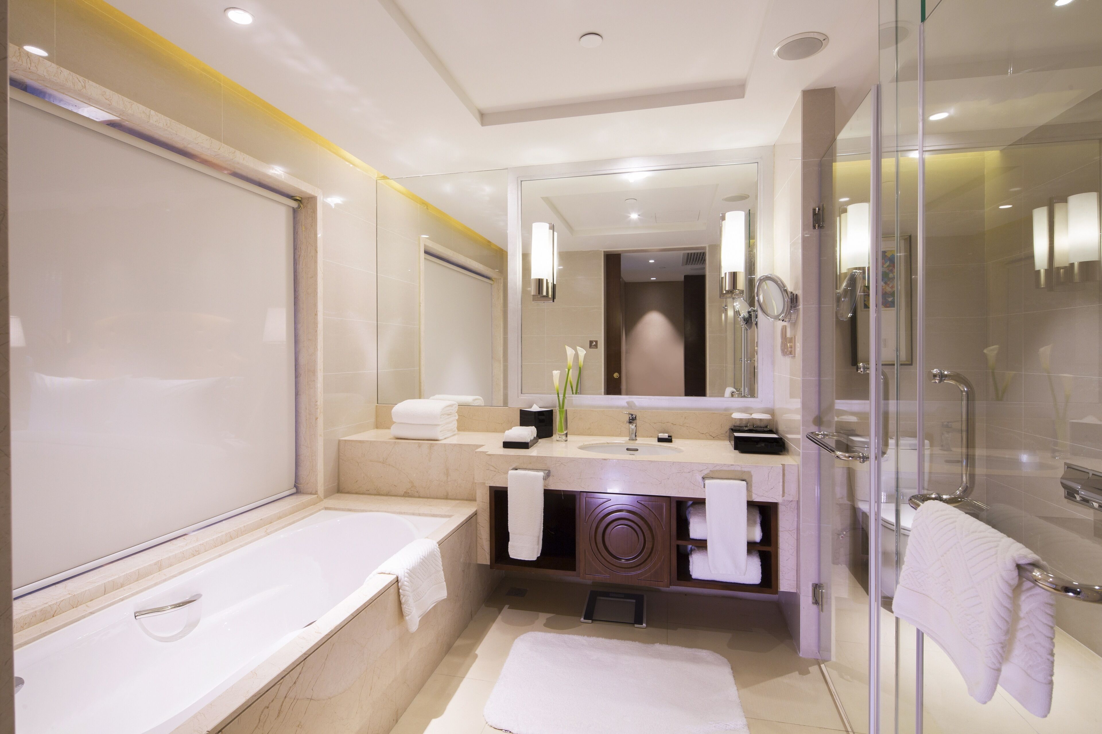 executive suite, 1 king bed | bathroom | separate bathtub and shower, free toiletries, hair dryer, bathrobes