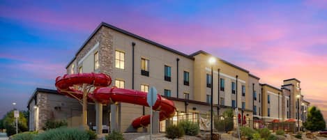 Indoor pool, open 8:00 AM to 10:00 PM, pool umbrellas, sun loungers