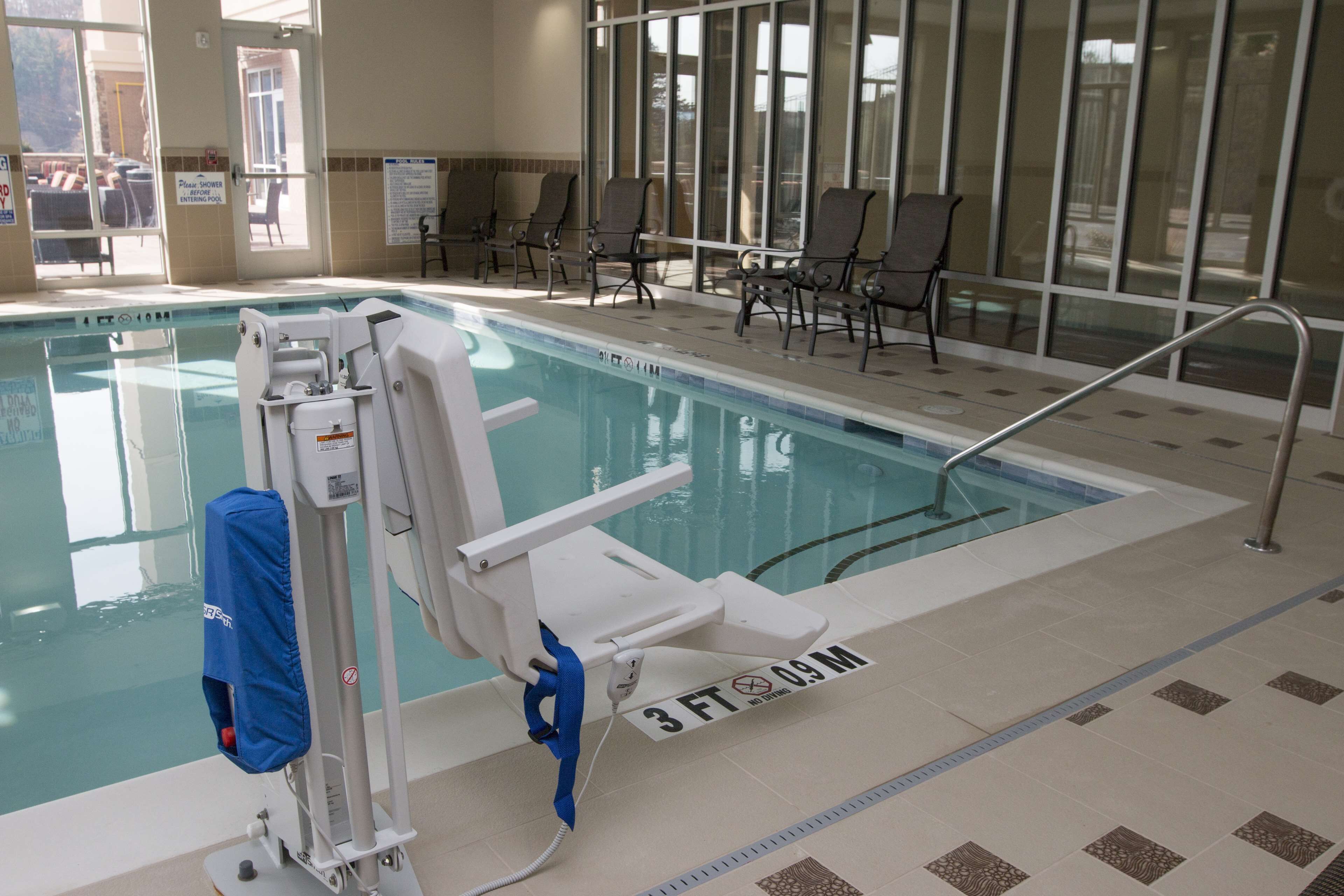 indoor pool, pool loungers
