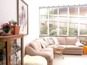 Interior - Lush & Co Auckland Bed & Breakfast (Auckland)