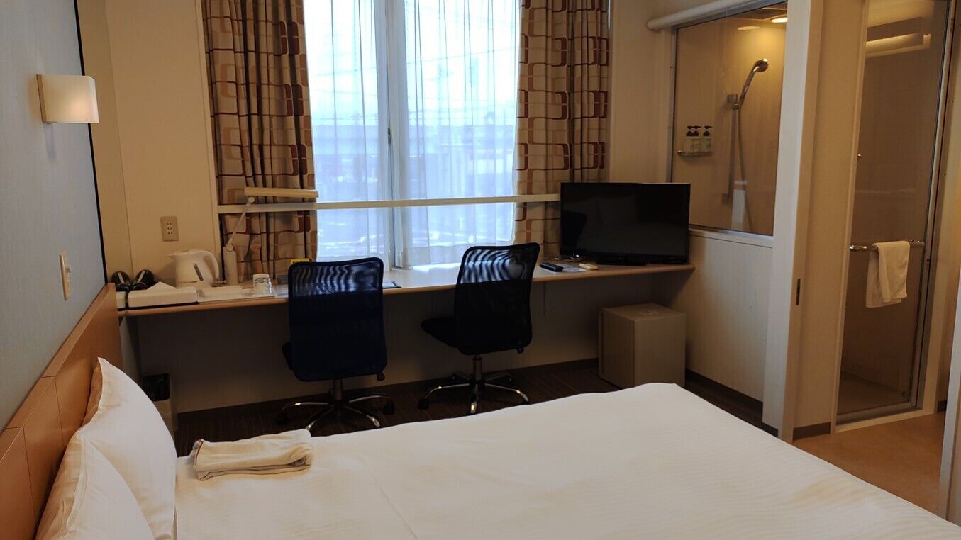 書桌、熨斗/熨衣板、免費無線上網、床單