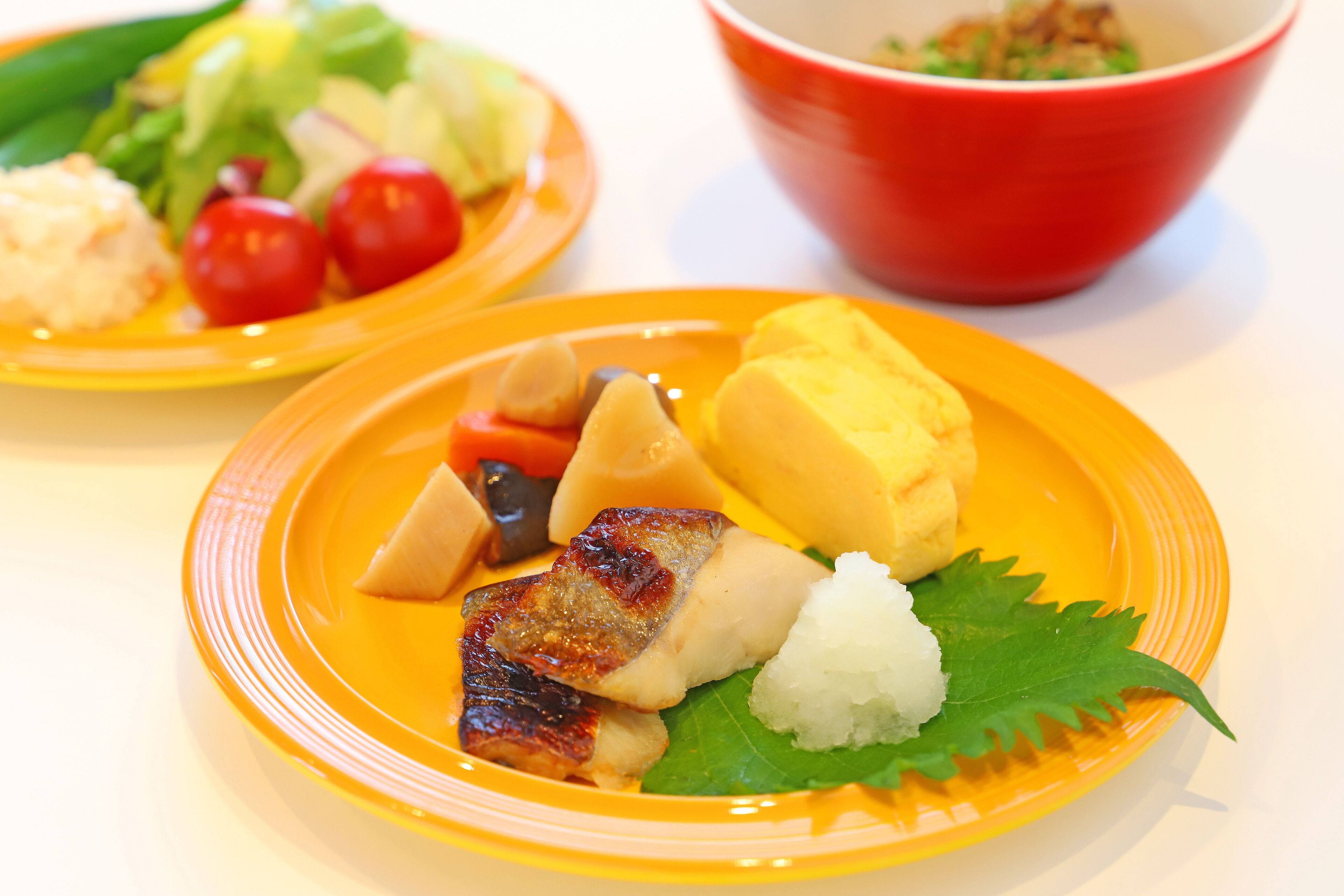daily buffet breakfast (jpy 900 per person)