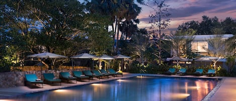 Outdoor pool, open 9:00 AM to 10:00 PM, pool umbrellas, pool loungers