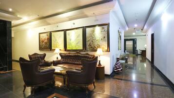 Lobby-Lounge