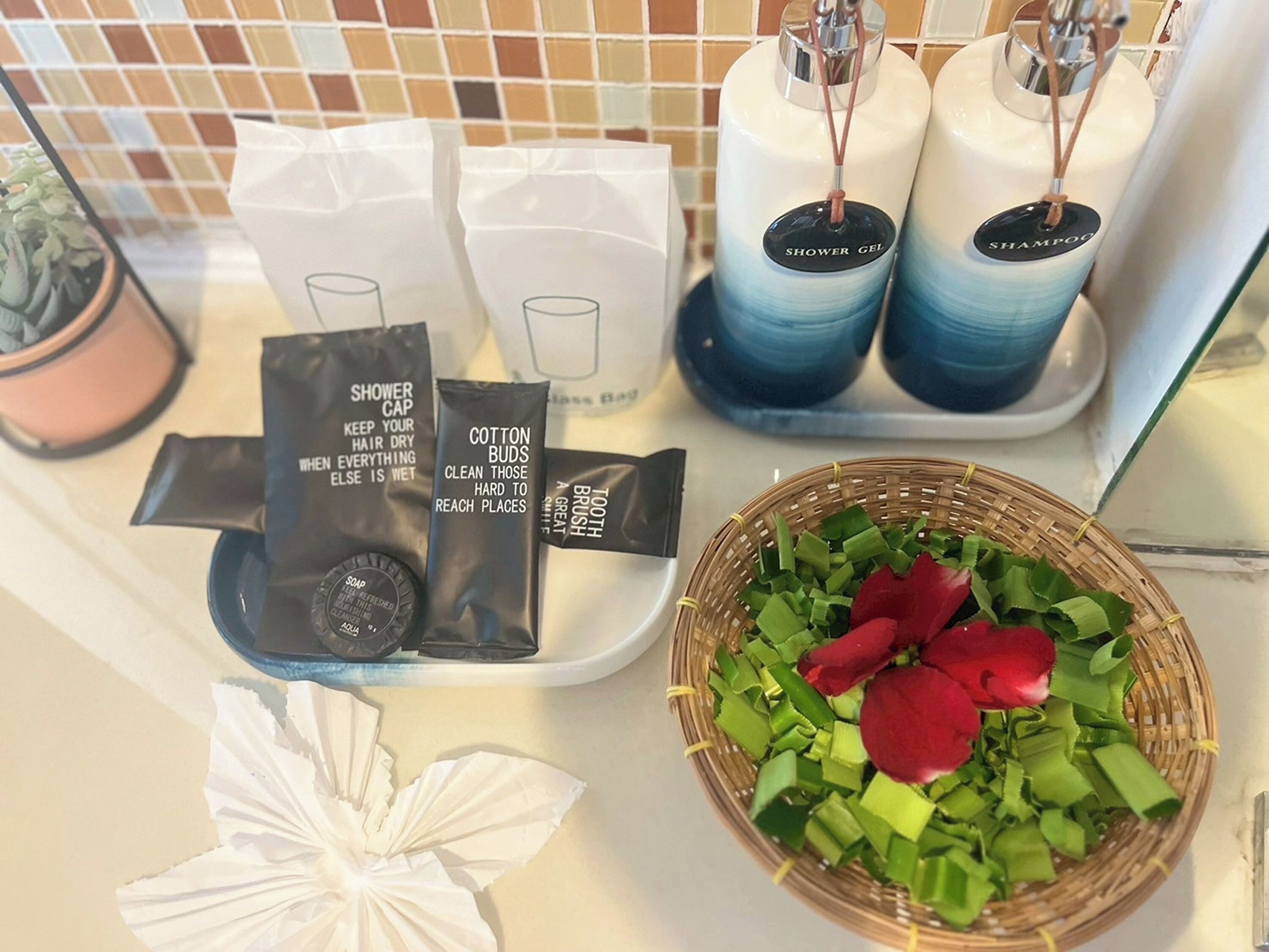 1 bedroom, in-room safe, desk, free wifi