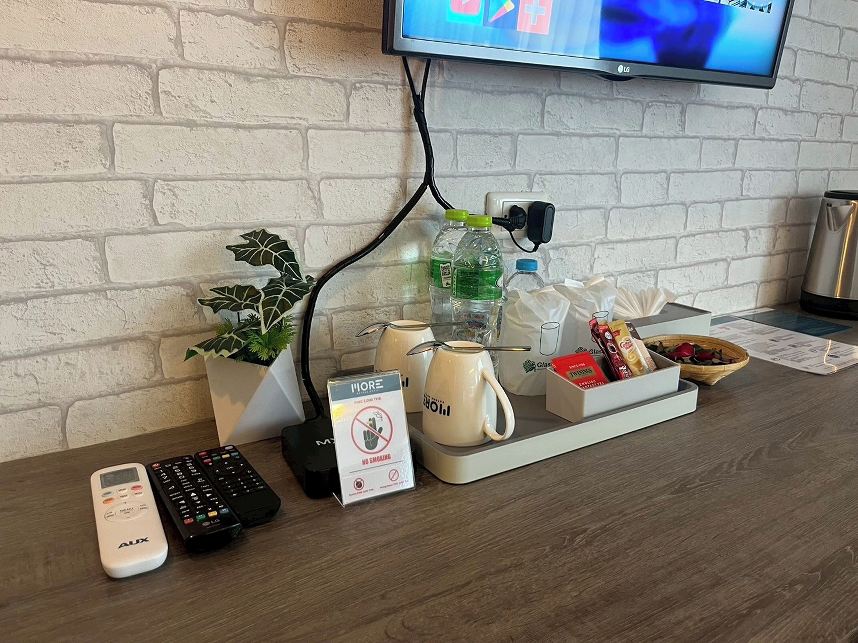 1 bedroom, in-room safe, desk, free wifi