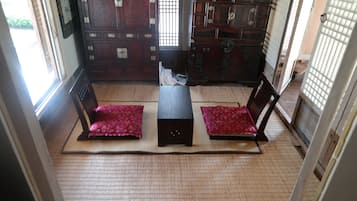 Traditional Room | Free WiFi