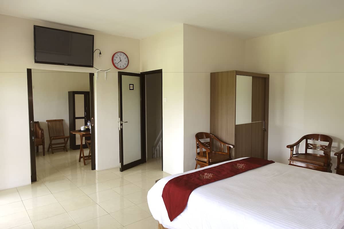 Family Suite, Multiple Beds | In-room safe, desk, blackout drapes, iron/ironing board
