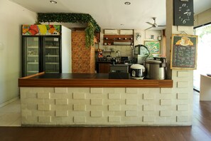 Dining - Tuban Torres Accommodation (Tuban)