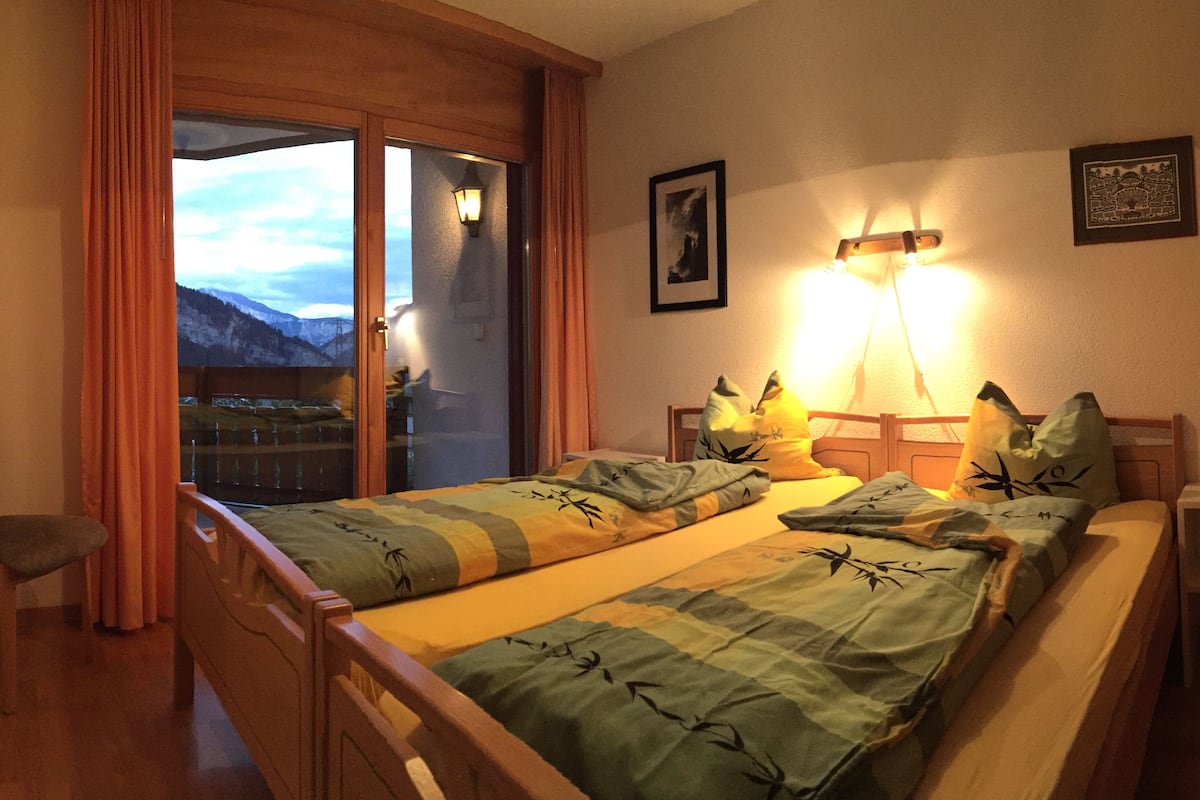 Apartment, 2 Bedrooms (No 16) | Desk, free cribs/infant beds, free WiFi, bed sheets