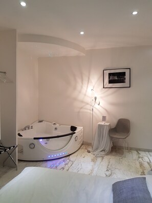 Bañera de hidromasaje