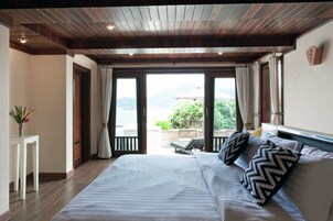 Cortinas blackout, cunas, camas plegables/adicionales y wifi gratis