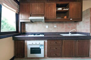3 Bedrooms Pool Villa | MörklÀggningsgardiner, barnsÀngar, extrasÀngar och gratis wi-fi
