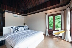 3 Bedrooms Pool Villa | Blackout drapes, cribs/infant beds, rollaway beds, free WiFi