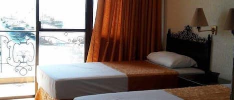 Standard Twin Room, 2 Bedrooms, Balcony | Desk, bed sheets
