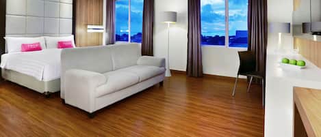 Coffres-forts dans les chambres, bureau, Wi-Fi gratuit, draps fournis