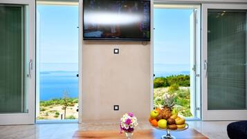 Luxury Villa, Multiple Bedrooms, Terrace, Ocean View | Living room