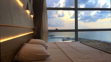 Double or Twin Room, Sea View | Minibar, in-room safe, desk, free cots/infant beds