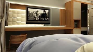 Minibar, in-room safe, desk, free cots/infant beds