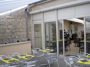 Balcony - Café de la gare (Mery-sur-Oise)