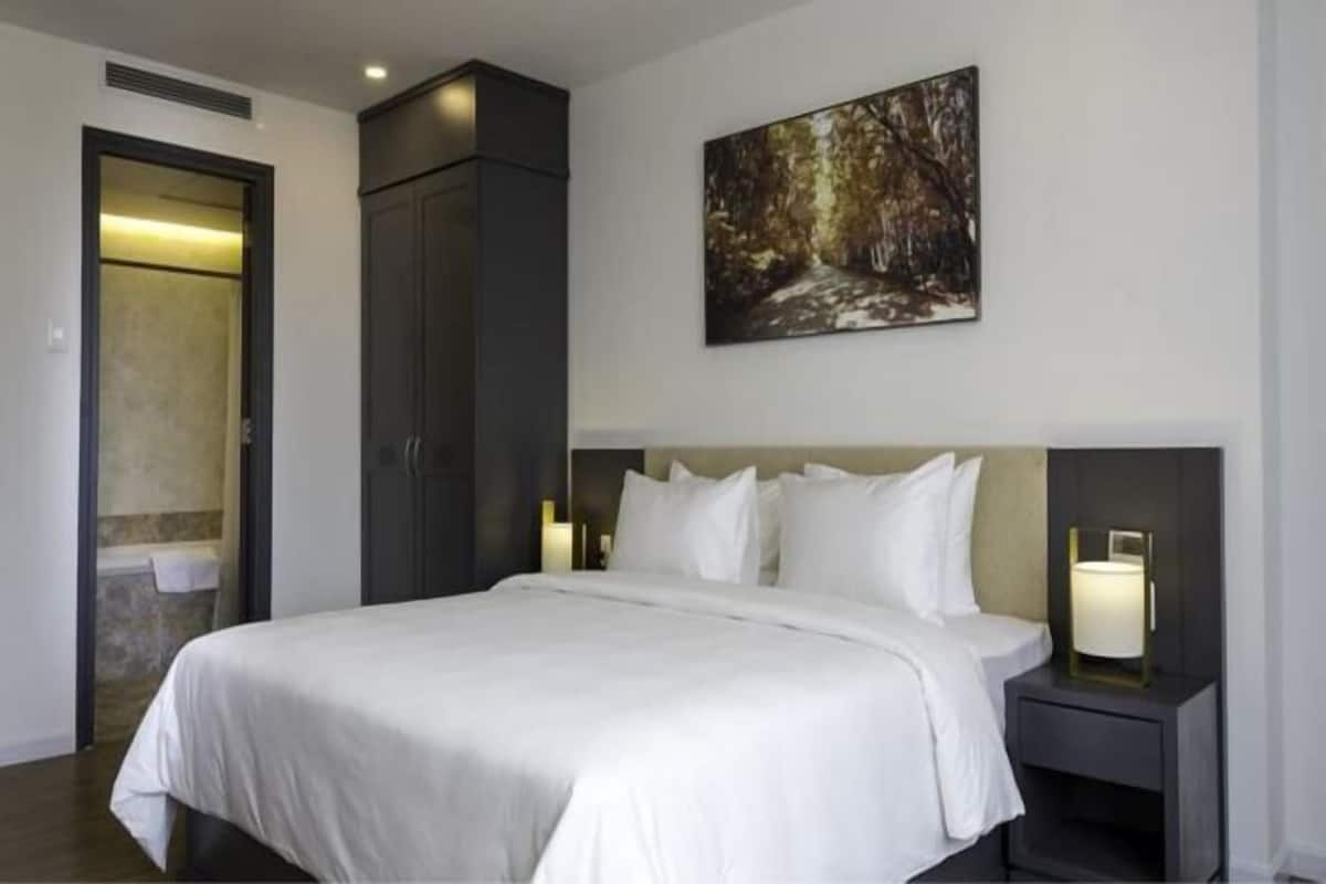1 chambre, minibar, coffres-forts dans les chambres, bureau