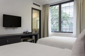 Deluxe Twin City View | View from room