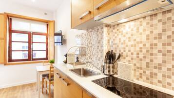 Studio (1) | Private kitchen | Full-size fridge, microwave, stovetop, espresso maker