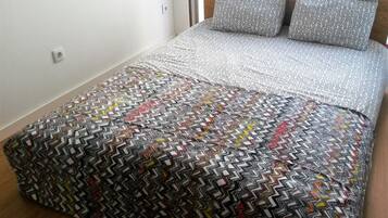 Apartment, 2 Bedrooms | Iron/ironing board, cribs/infant beds, free WiFi, bed sheets