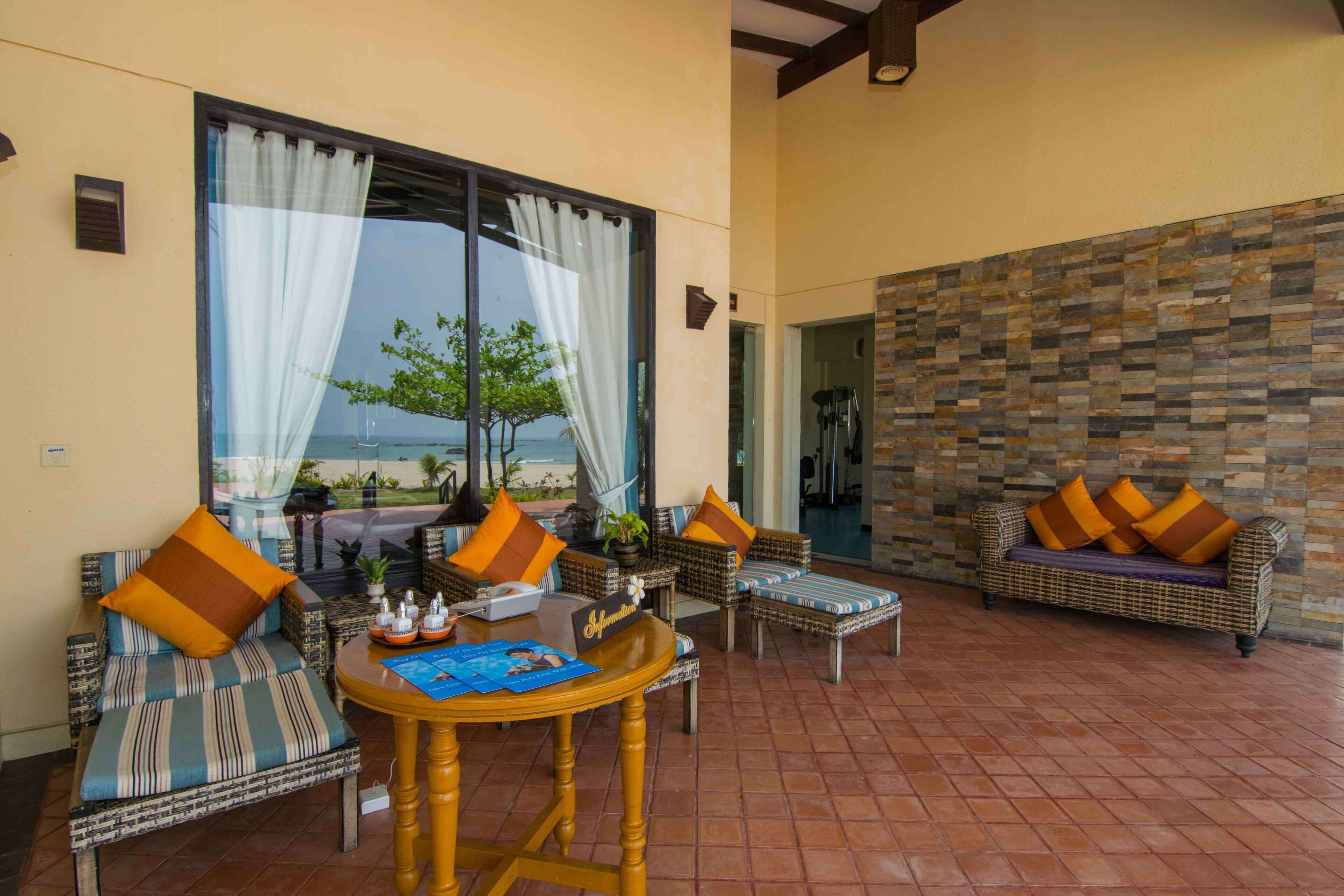 Couples treatment room(s), body treatments, aromatherapy, Thai massages