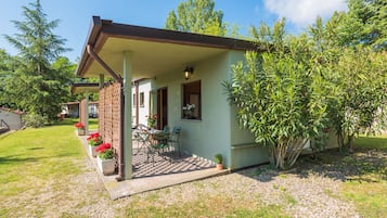 Family Bungalow, 2 Bedrooms | Terrace/patio