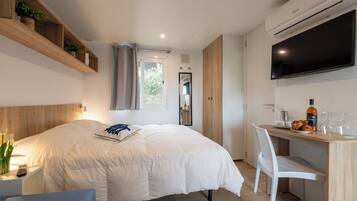 Mobile Home Studio | Ferro/asse da stiro, Wi-Fi gratuito, lenzuola