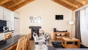 House, 1 Bedroom | Living room | LCD TV, fireplace, DVD player