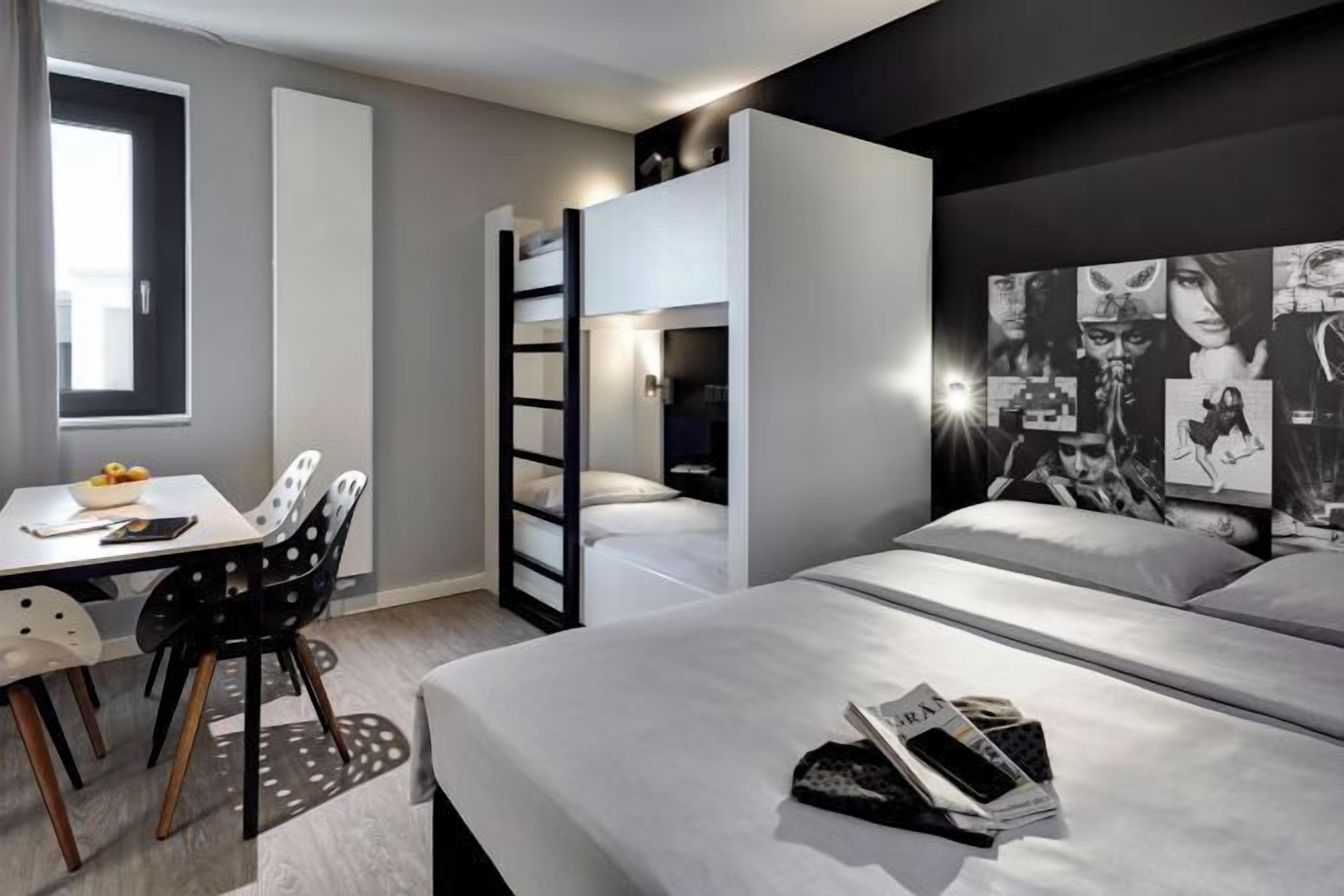 Schreibtisch, Bügeleisen/Bügelbrett, kostenloses WLAN, Bettwäsche