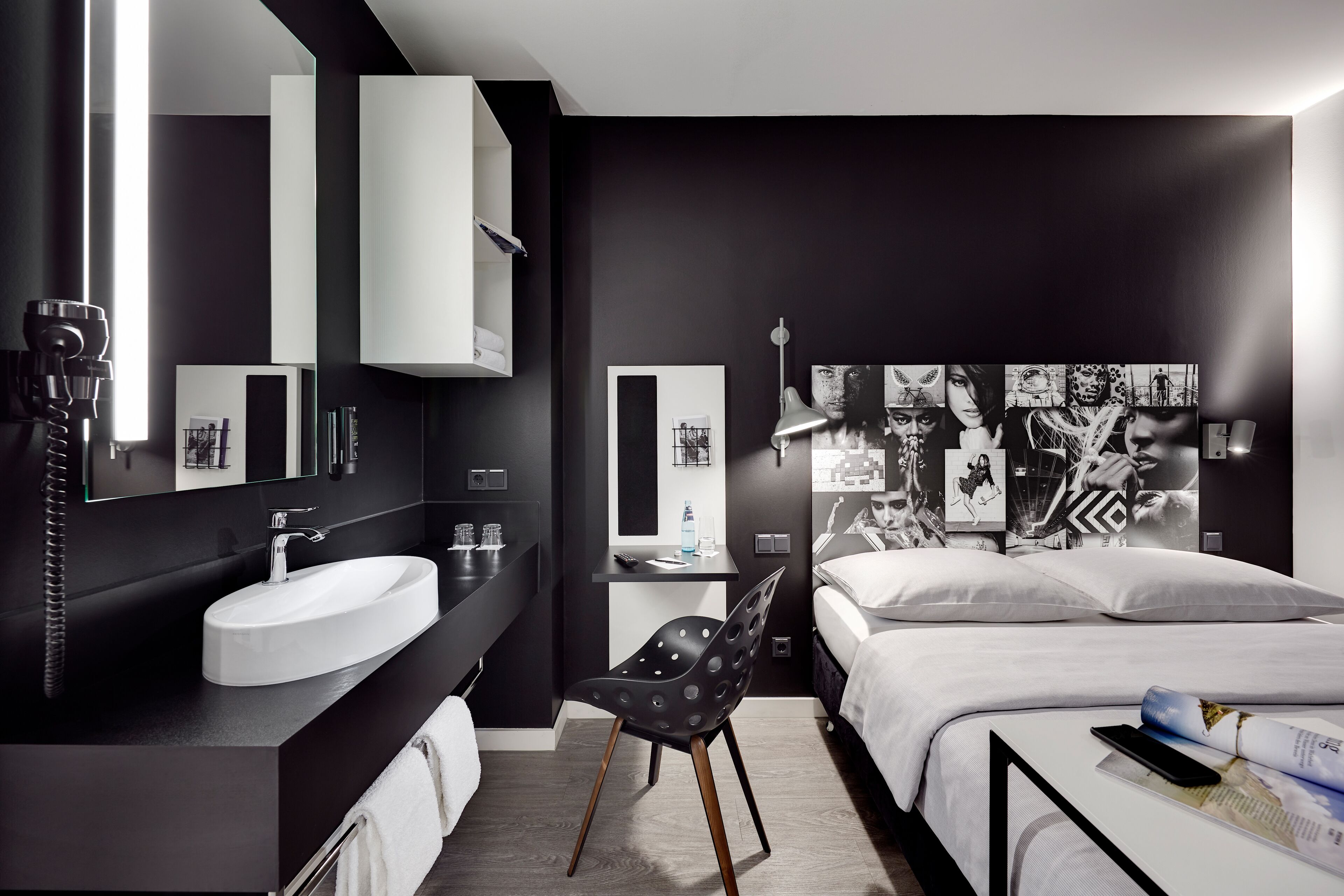 Habitació estàndard, 1 llit de matrimoni | Escriptori, planxa i posts de planxar, wifi gratuïta i roba de llit 