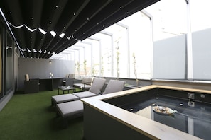樓中樓客房 (with External Bath) | 露台/庭院