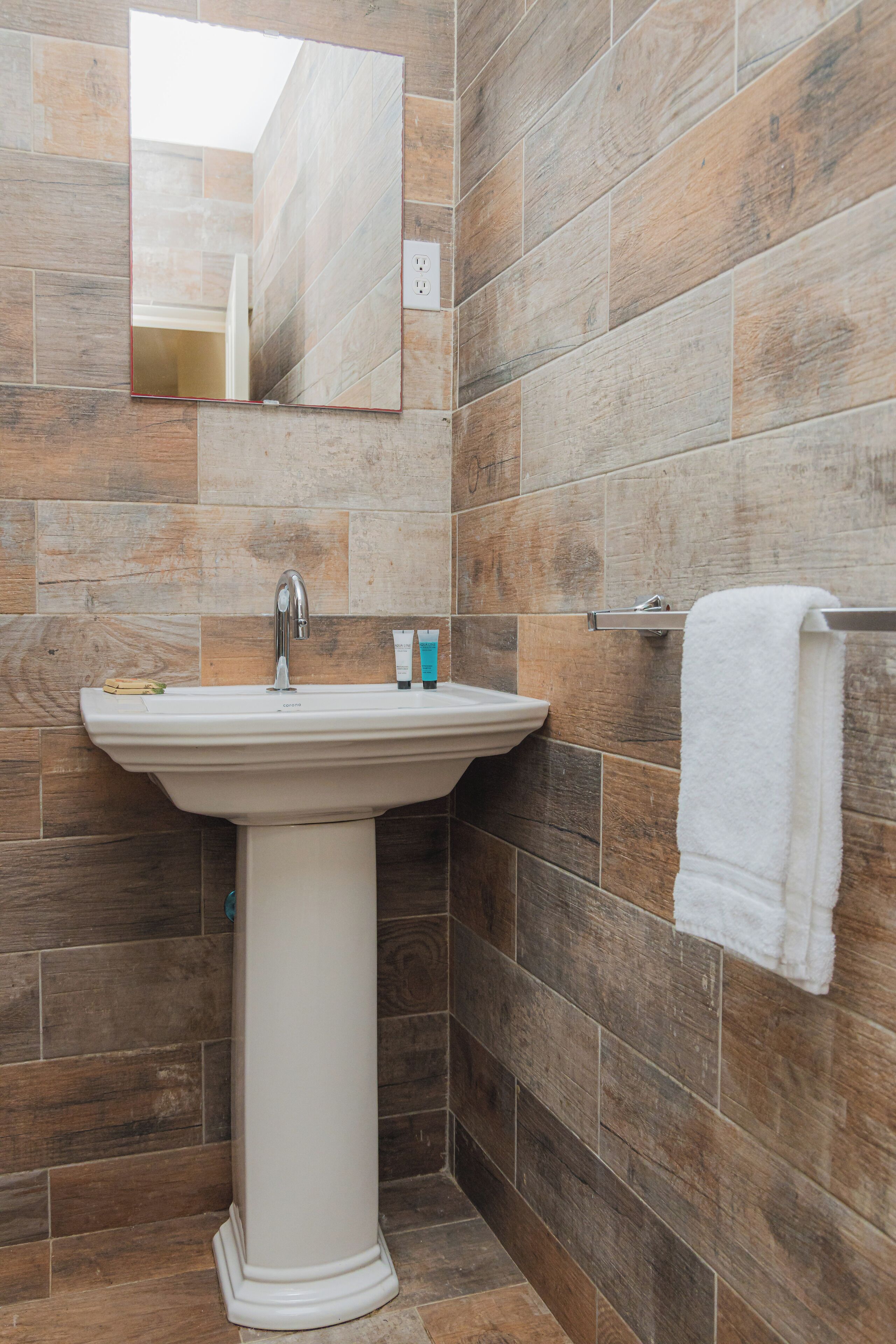 classic room, 1 queen bed | bathroom | shower, hair dryer, towels, soap