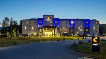 Façade de l’hébergement - soirée/nuit