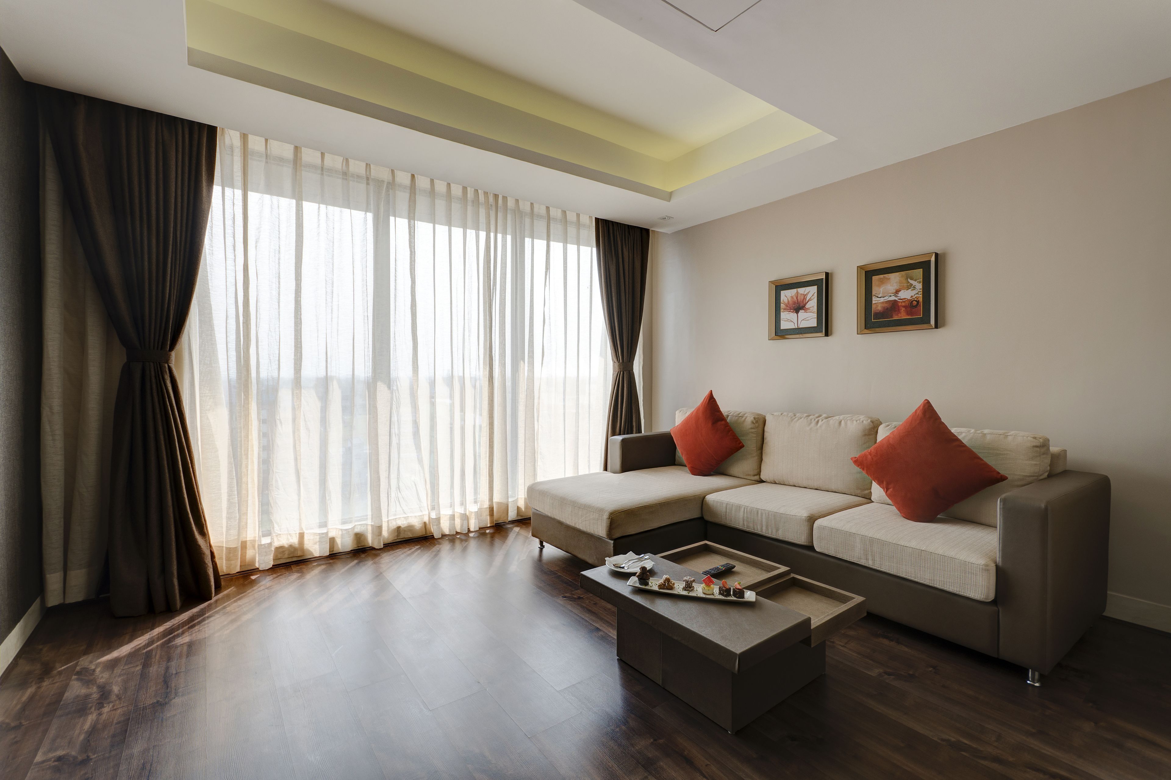 suite, 1 king bed, city view (walk-in shower) | living room | 32-inch lcd tv with digital channels, tv