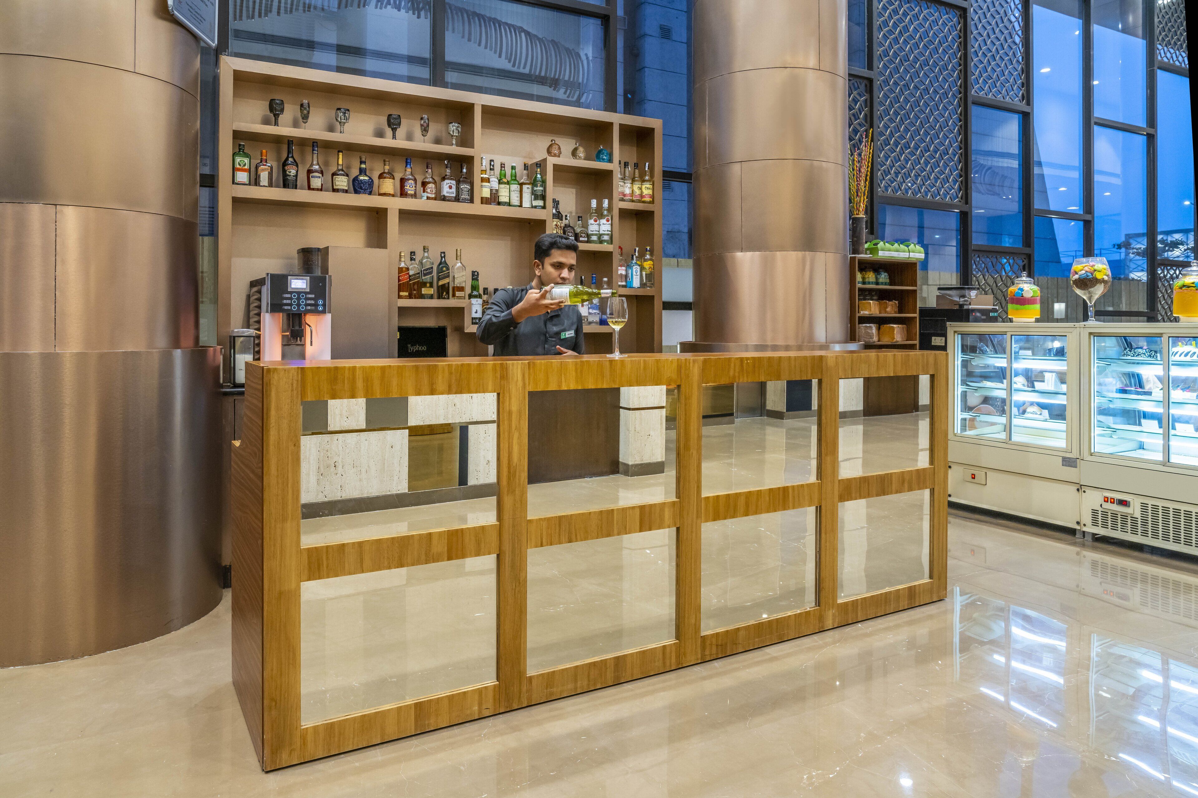 Photo - Holiday Inn Kolkata Airport by IHG