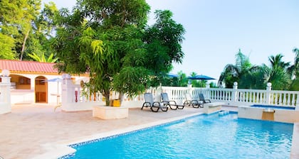 Hotel Inoubliable
