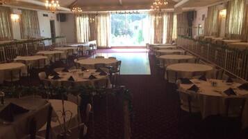 Banquet hall