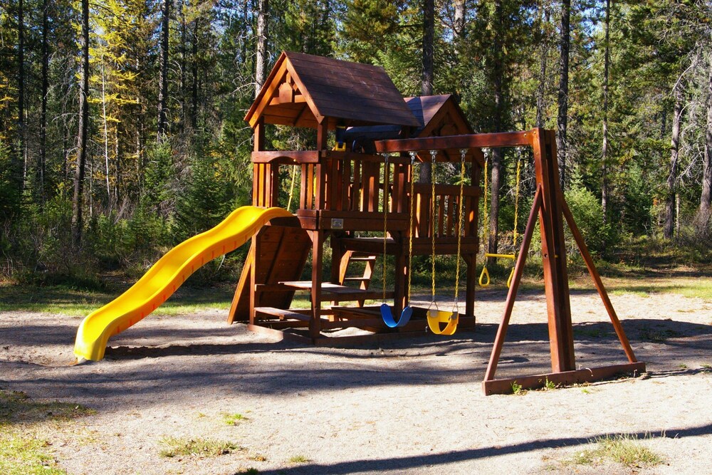 Lake Five Resort by null