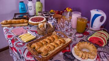 Free daily continental breakfast