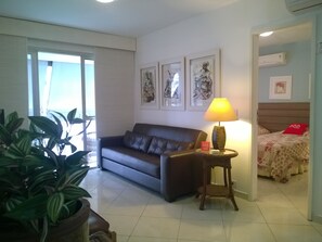 Lägenhet Superior - 1 sovrum | Vardagsrum | LED-tv