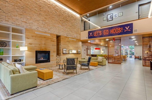 Country Inn & Suites by Radisson, Charlottesville-UVA, VA